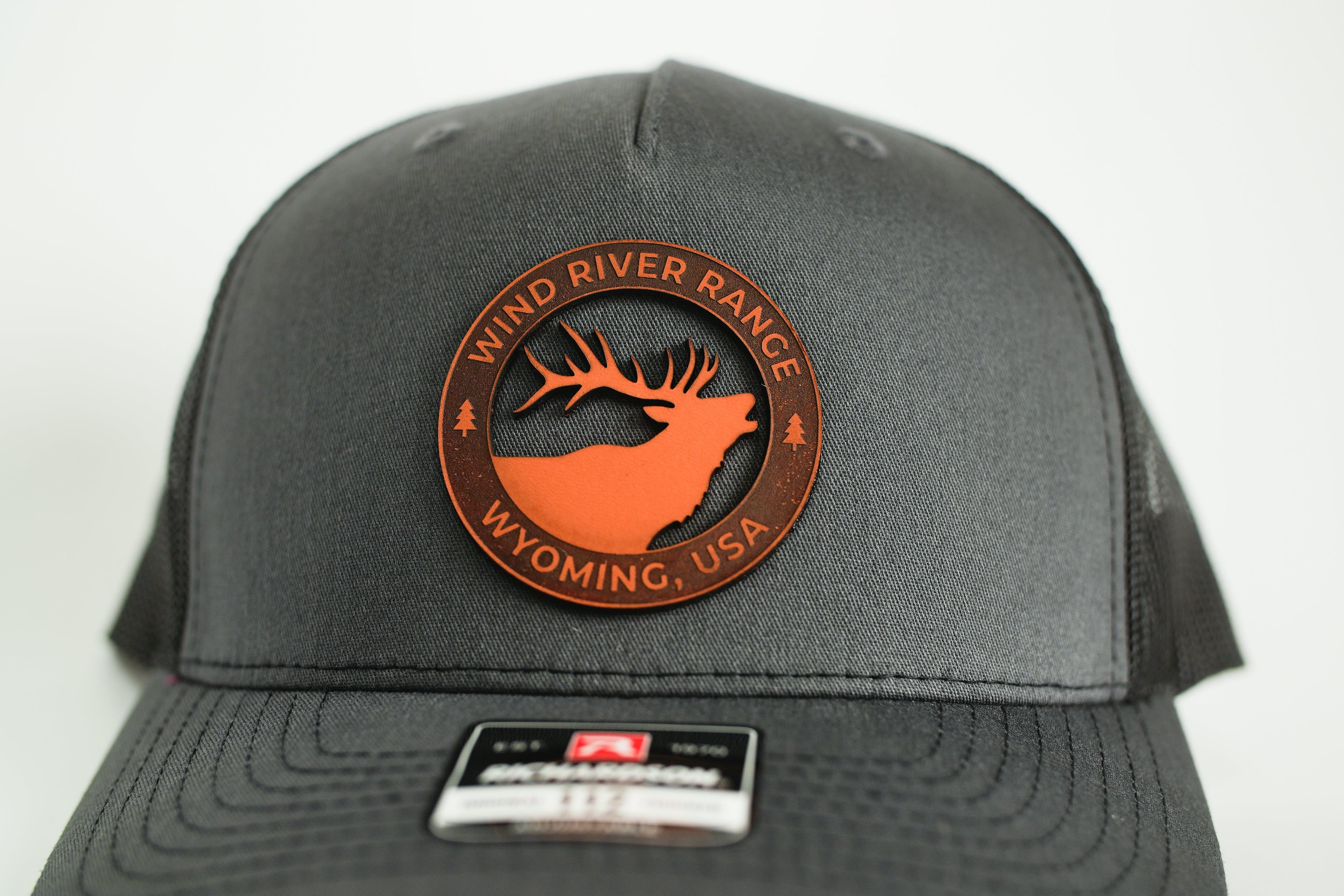 BIG GAME SILHOUETTE TRUCKER - CHARCOAL/BLACK