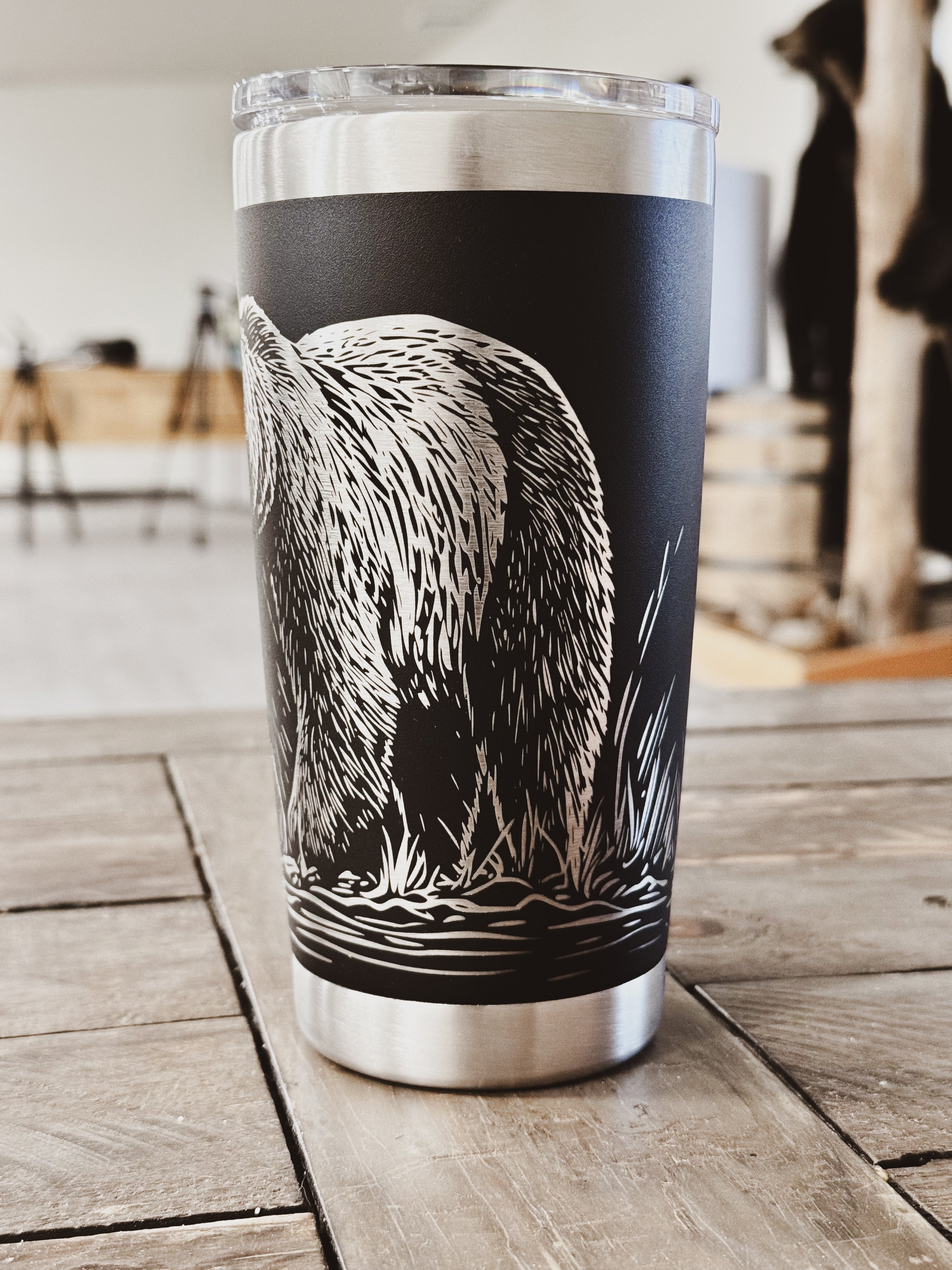 QUEEN OF THE TETONS 20OZ FULL WRAP TUMBLER - BLACK
